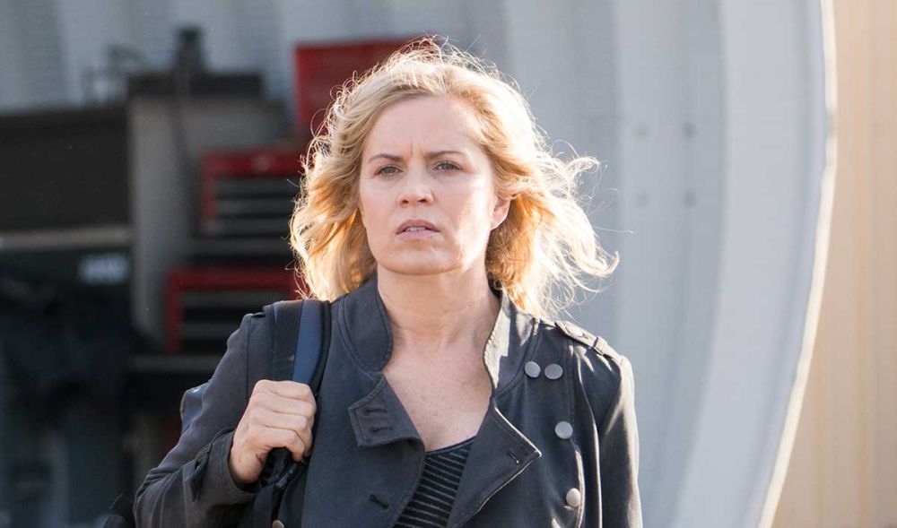 Kim Dickens Sexy and Hottest Photos , Latest Pics