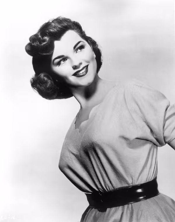 Lisa Gaye  Photoshoot