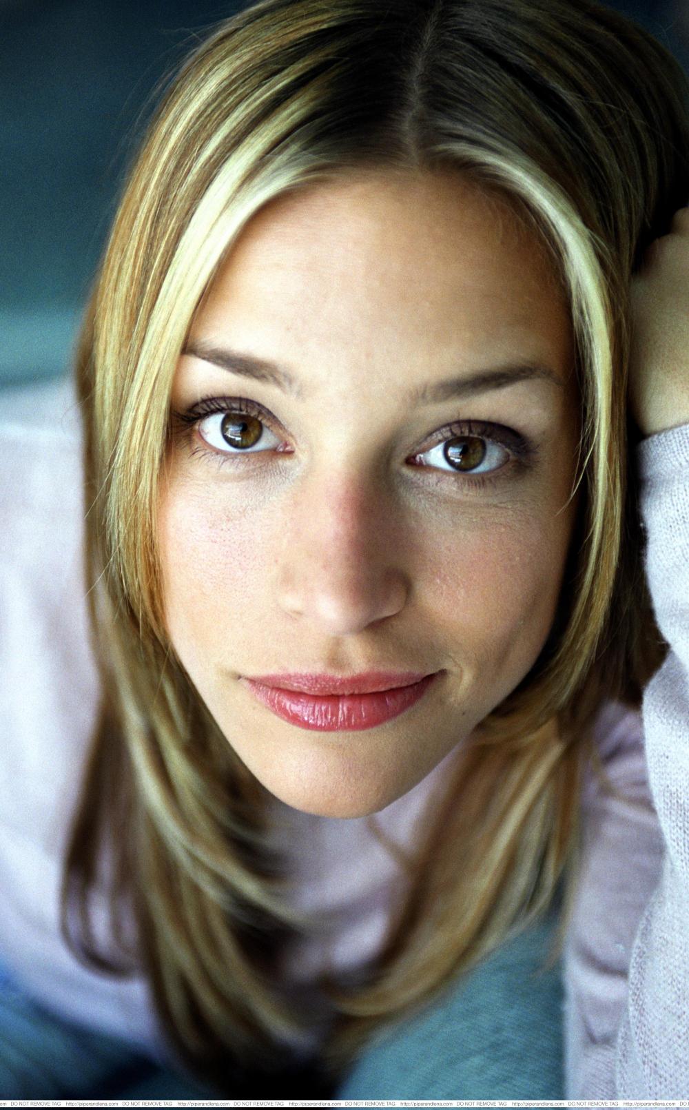 Piper Perabo Sexy and Hottest Photos , Latest Pics