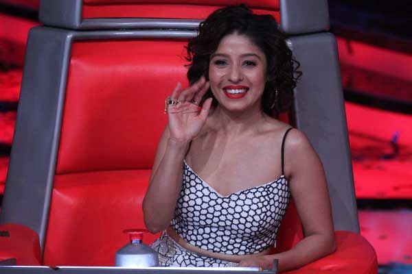 Sunidhi Chauhan Sexy and Hottest Photos , Latest Pics