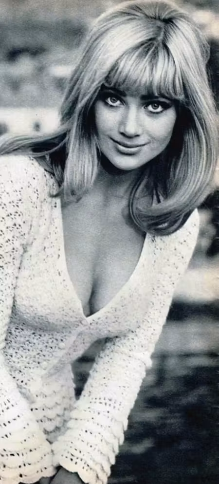 Christa Linder  Photoshoot