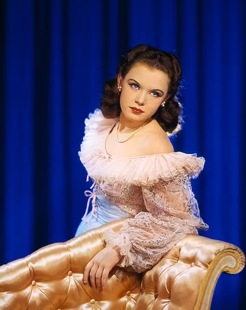 Gloria Jean  Photoshoot