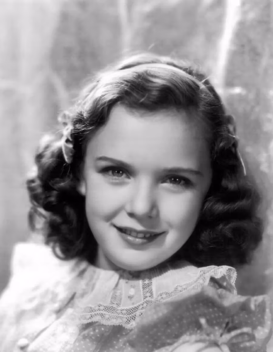 Gloria Jean  Photoshoot