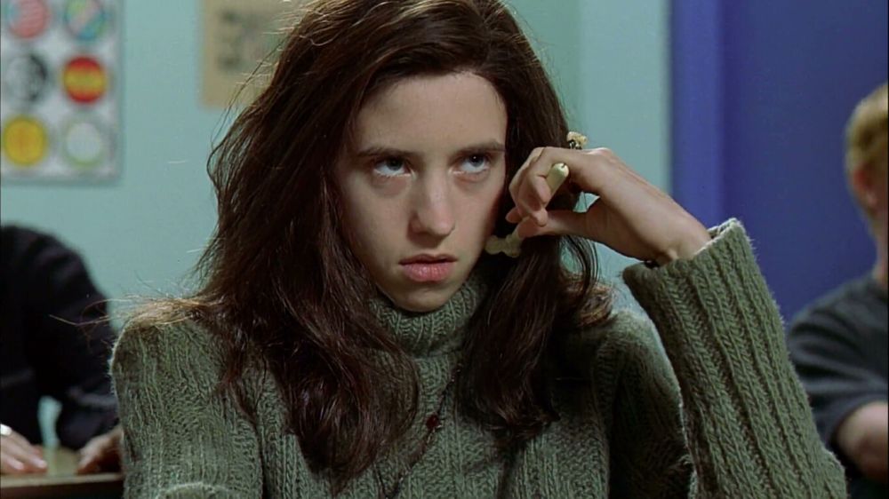 Emily Perkins Sexy and Hottest Photos , Latest Pics