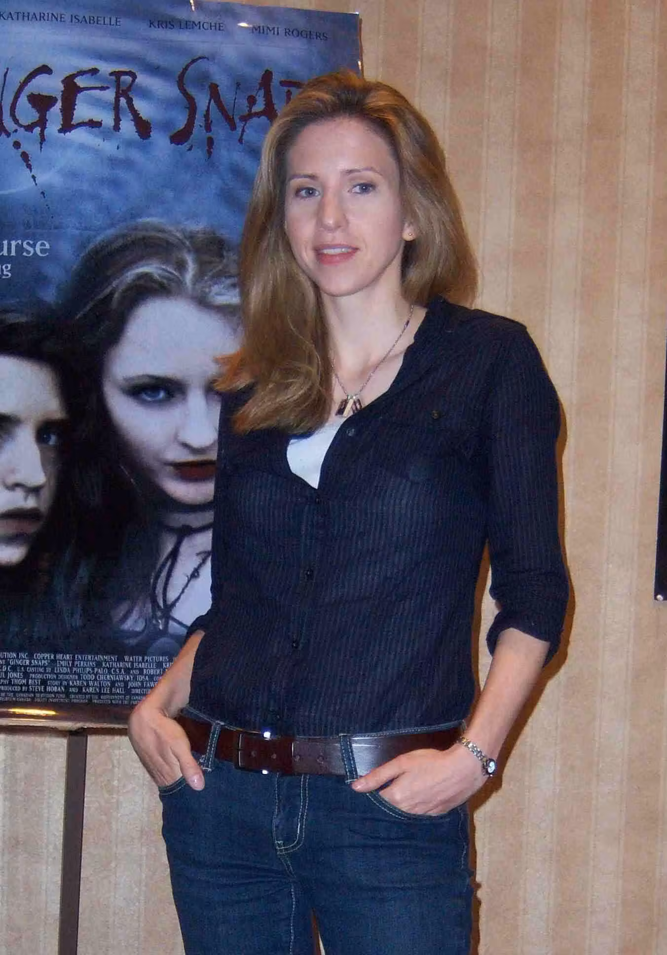 Emily Perkins  Photoshoot