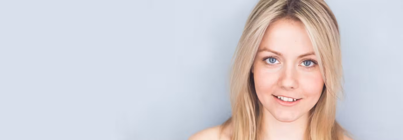 Katie Sagona  Photoshoot