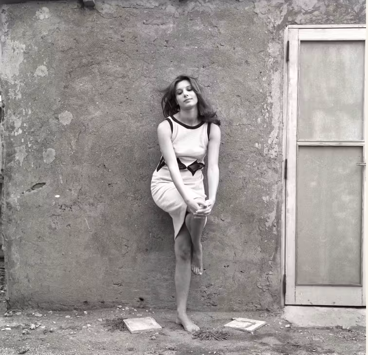 Paola Pitagora  Photoshoot
