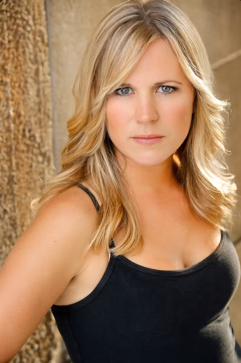 Caroline Lesley  Photoshoot