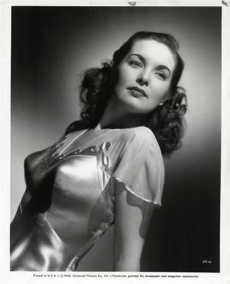 Patricia Roc  Photoshoot