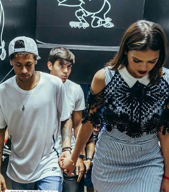 Bruna Marquezine  Photoshoot