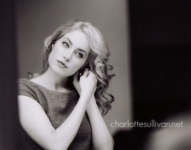 Charlotte Sullivan Sexy and Hottest Photos , Latest Pics