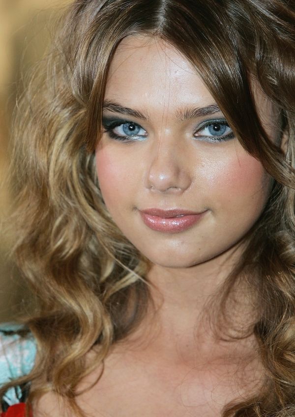 Indiana Evans Sexy and Hottest Photos , Latest Pics