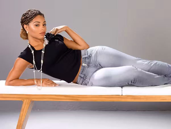 Juliana Alves  Photoshoot
