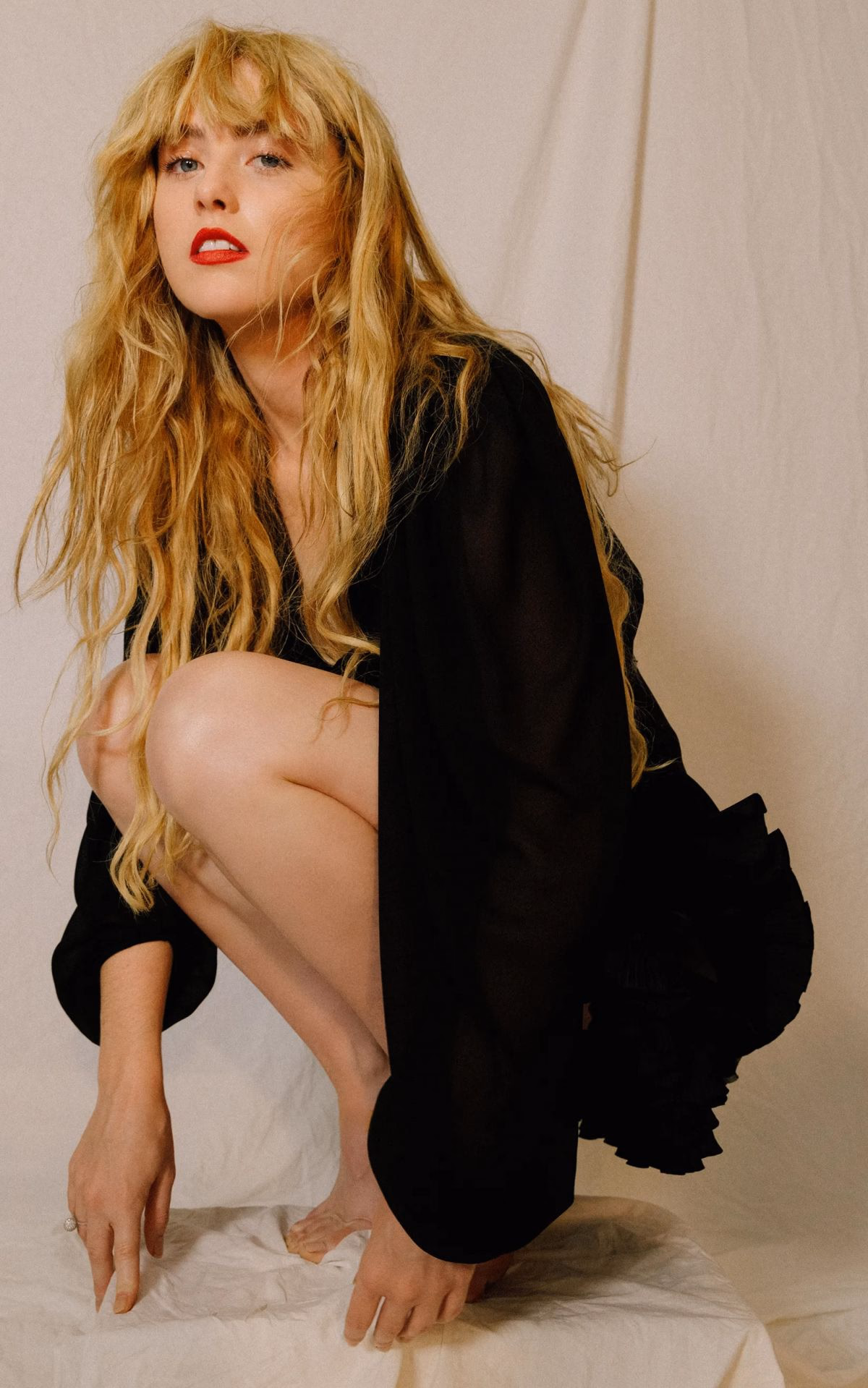 Kathryn Newton Leg Photoshoot