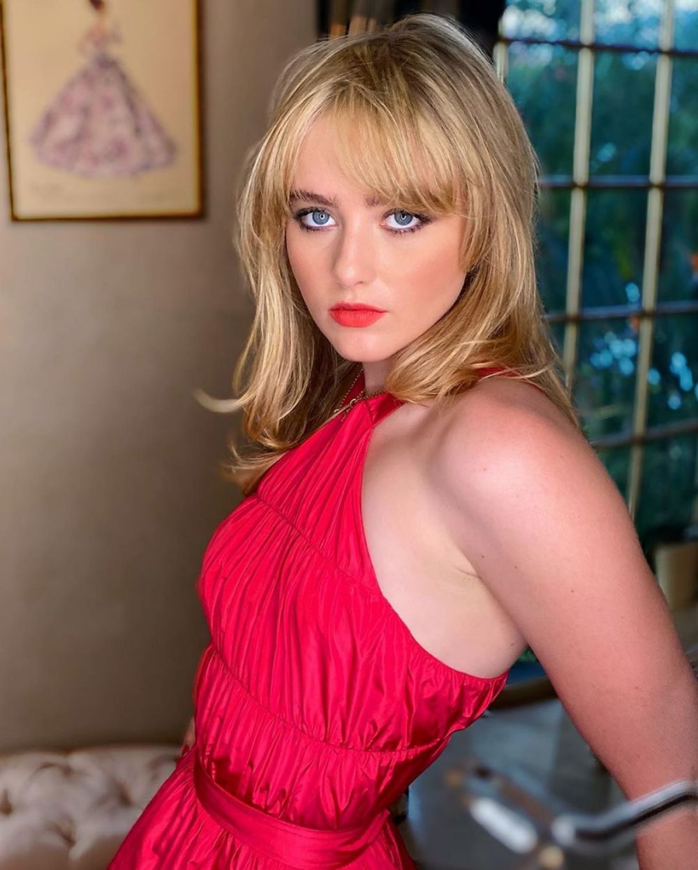 Kathryn Newton Sexy and Hottest Photos , Latest Pics