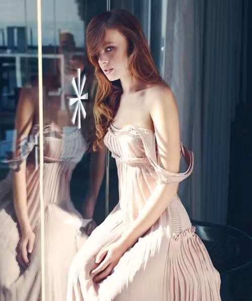 Naz Elmas  Photoshoot