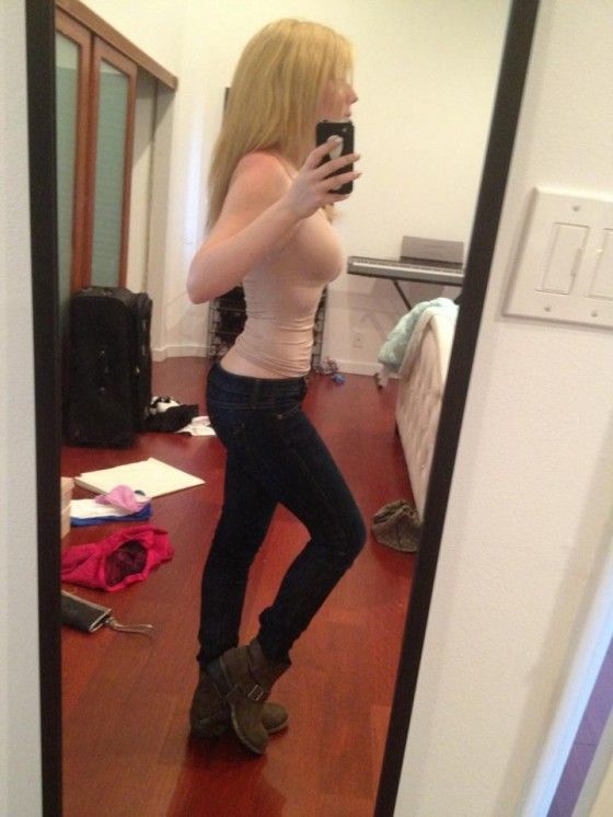 Jennette McCurdy Sexy and Hottest Photos , Latest Pics