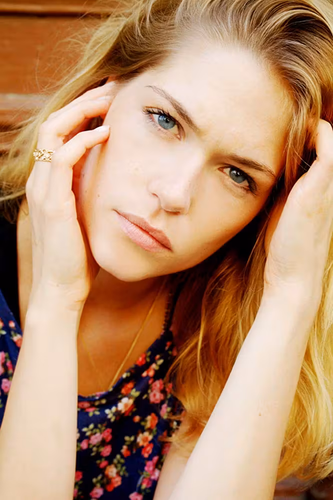 Pia Mechler  Photoshoot
