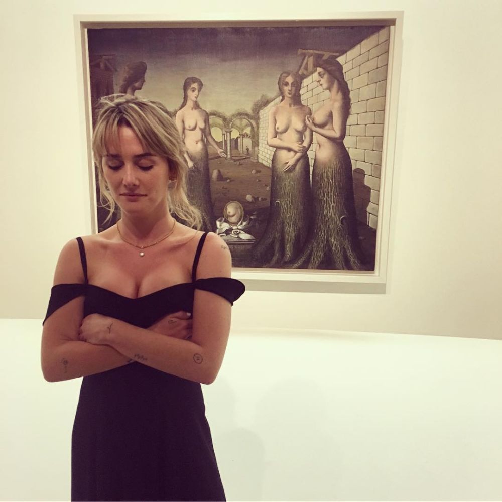 Addison Timlin Sexy and Hottest Photos , Latest Pics