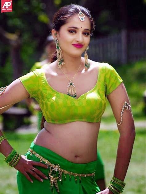 Anushka Shetty Sexy and Hottest Photos , Latest Pics
