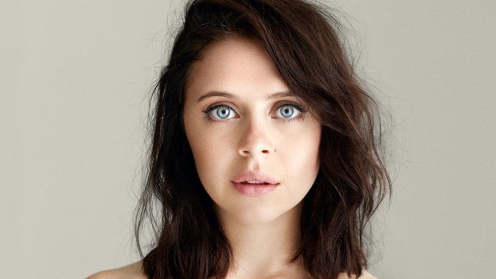 Bel Powley Sexy and Hottest Photos , Latest Pics