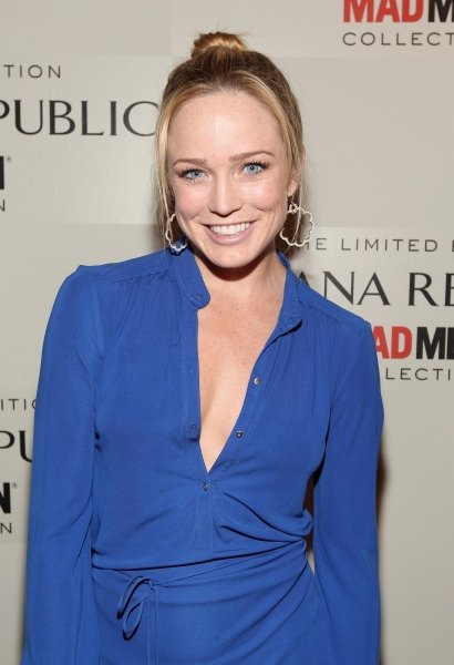 Caity Lotz  Photoshoot