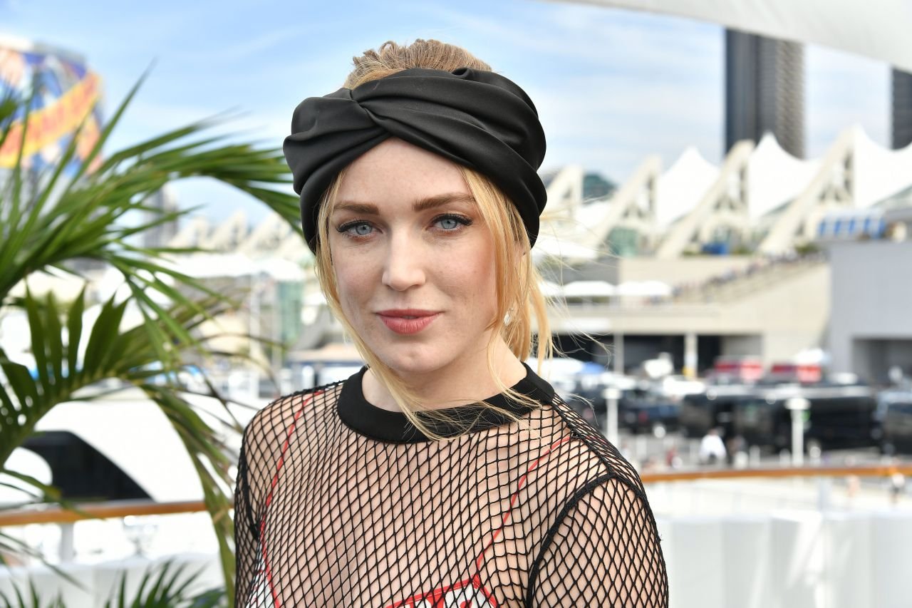 Caity Lotz  Photoshoot