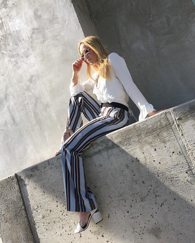 Caity Lotz Leg Photoshoot