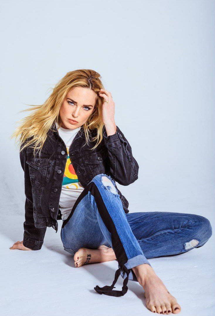 Caity Lotz Leg Photoshoot