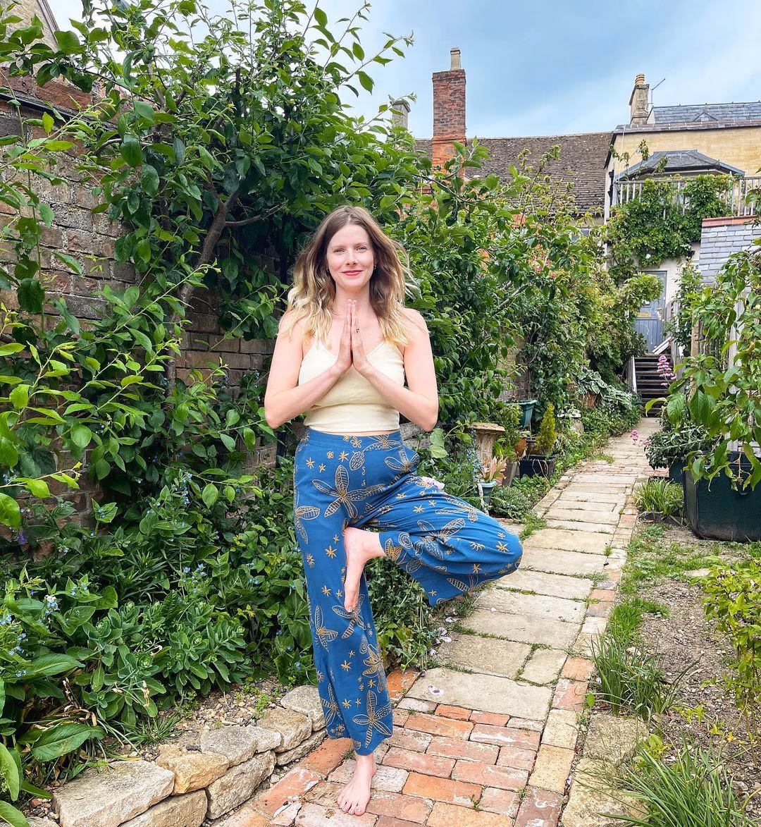 Rachel HurdWood Leg Photoshoot