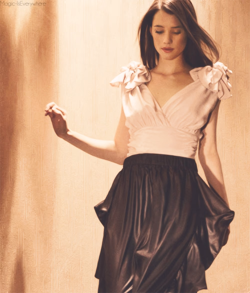 Astrid BergèsFrisbey Leg Photoshoot