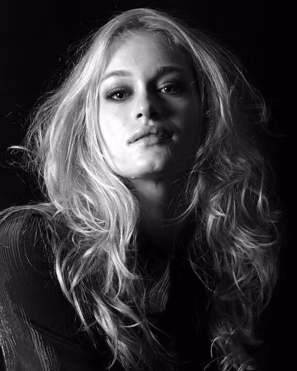 Leven Rambin  Photoshoot