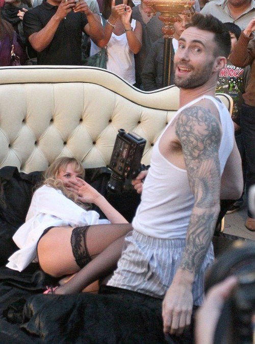 Anne Vyalitsyna Leg Photoshoot