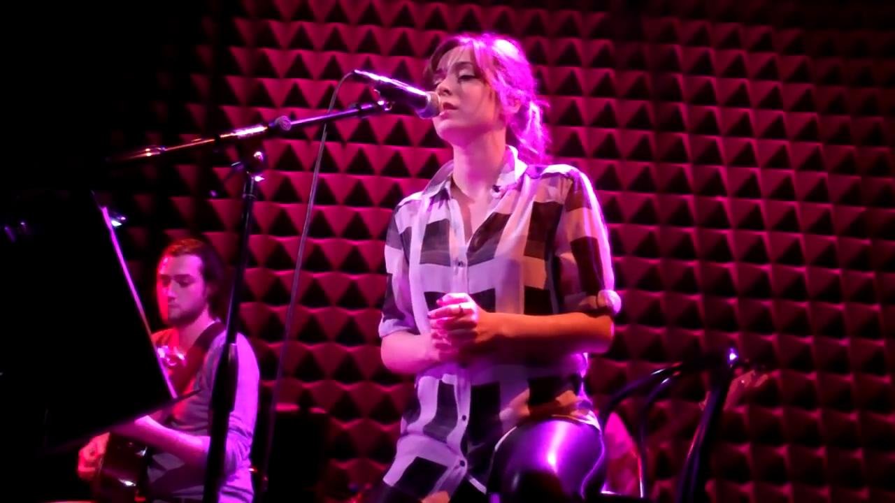 Cristin Milioti  Photoshoot