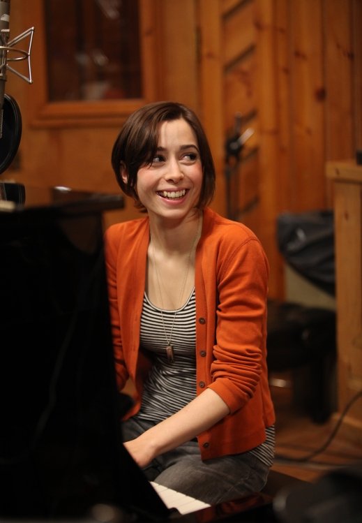 Cristin Milioti  Photoshoot