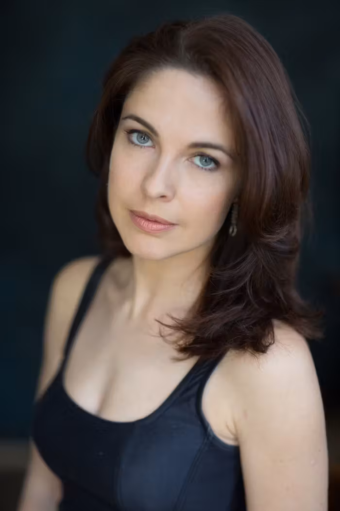 Deanna Dezmari  Photoshoot
