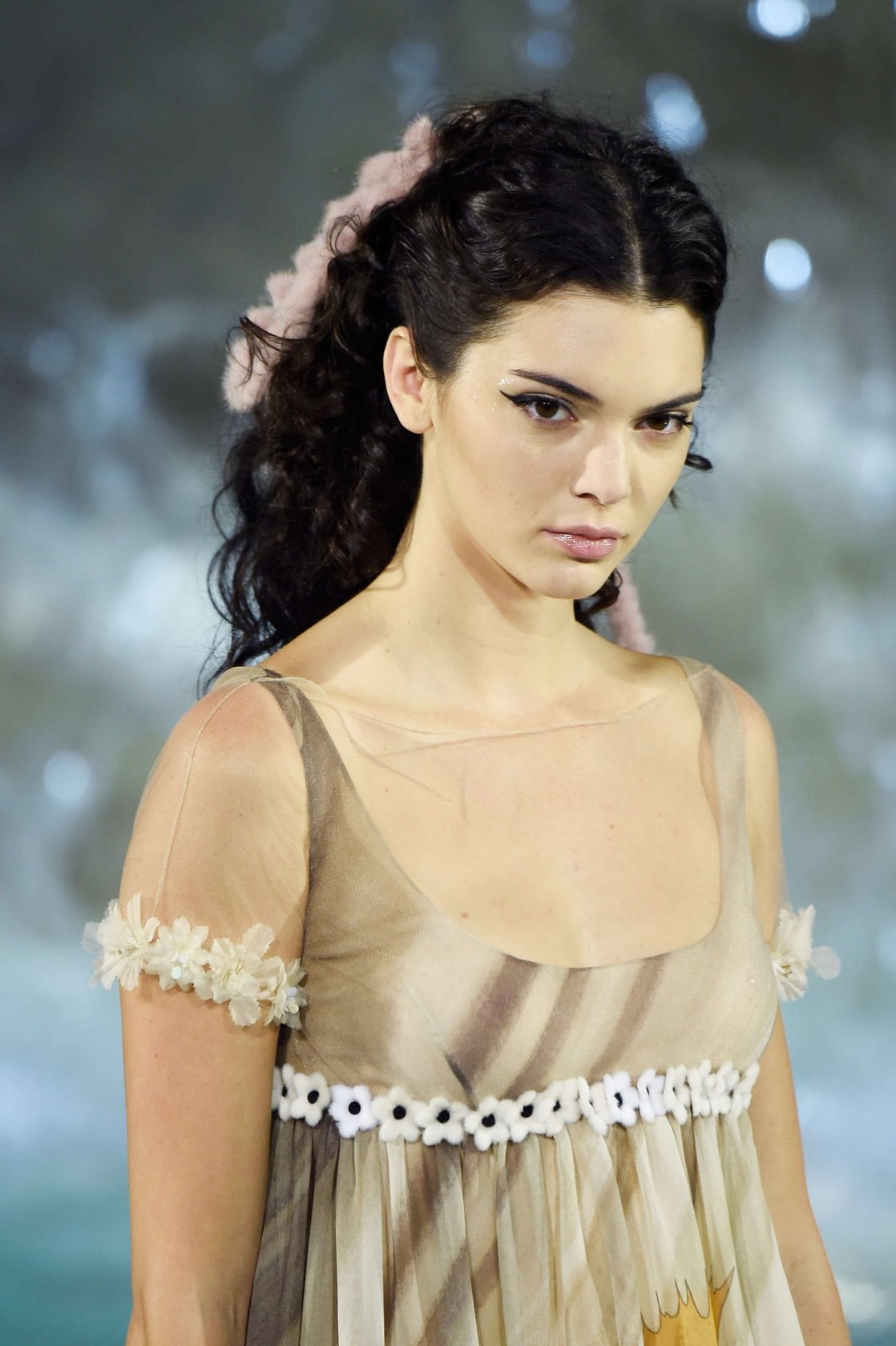 Kendall Jenner Leg Photoshoot