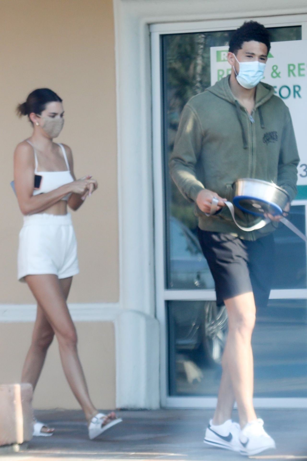 Kendall Jenner Leg Photoshoot