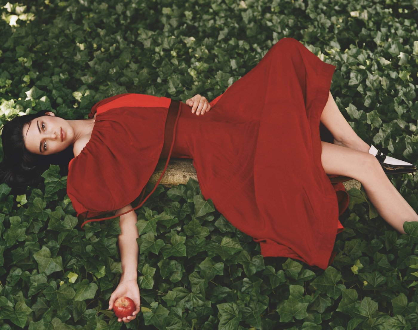Kendall Jenner Leg Photoshoot