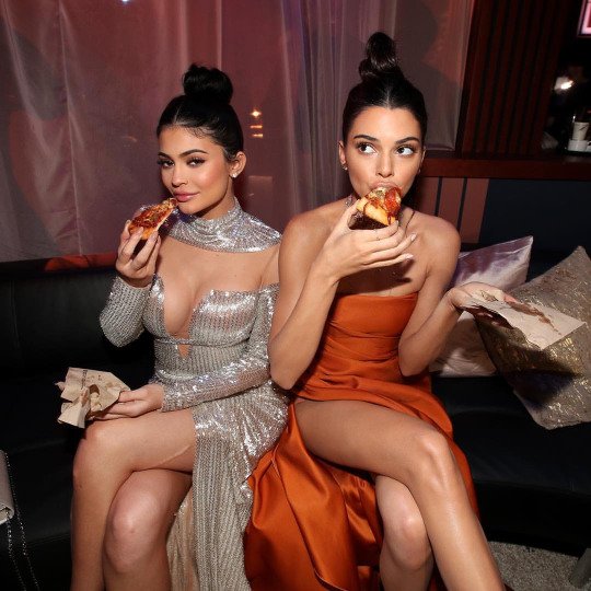Kendall Jenner Leg Photoshoot