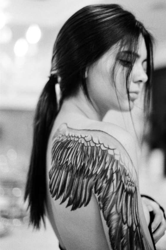 Kendall Jenner Leg Photoshoot