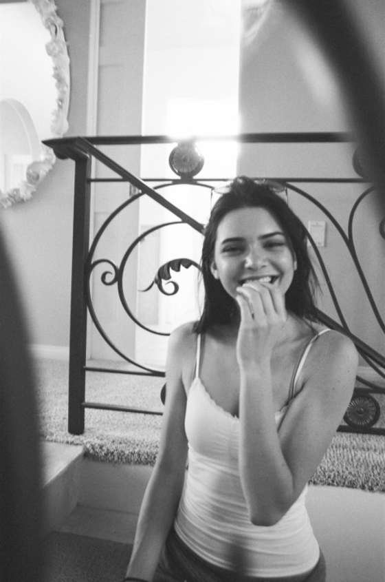 Kendall Jenner Leg Photoshoot