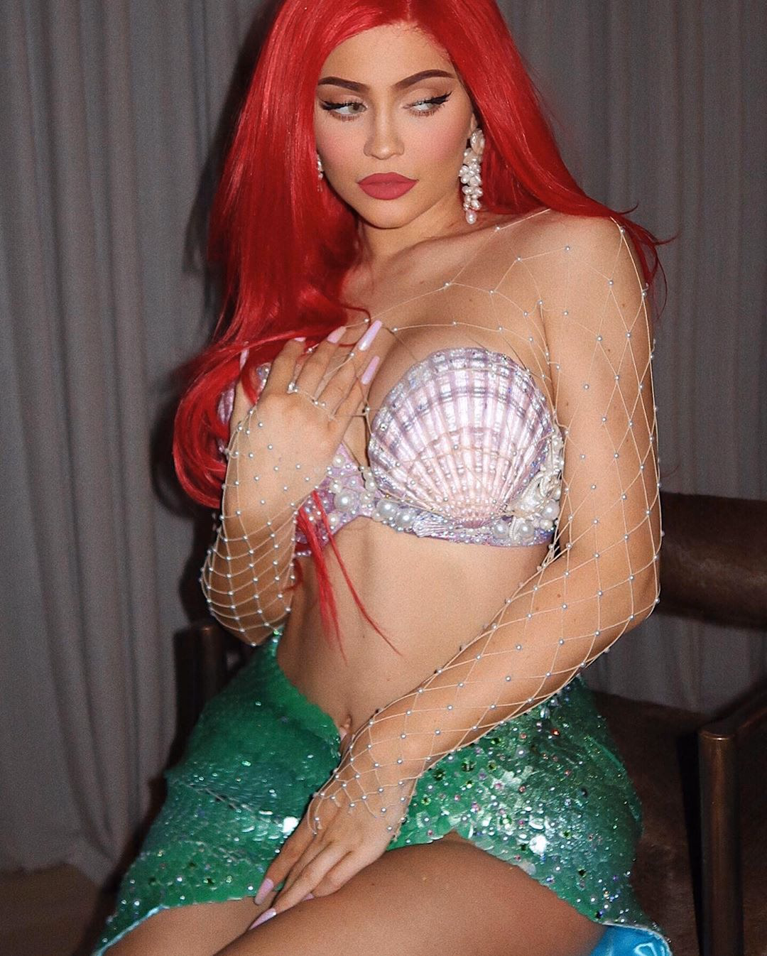 Kylie Jenner Leg Photoshoot