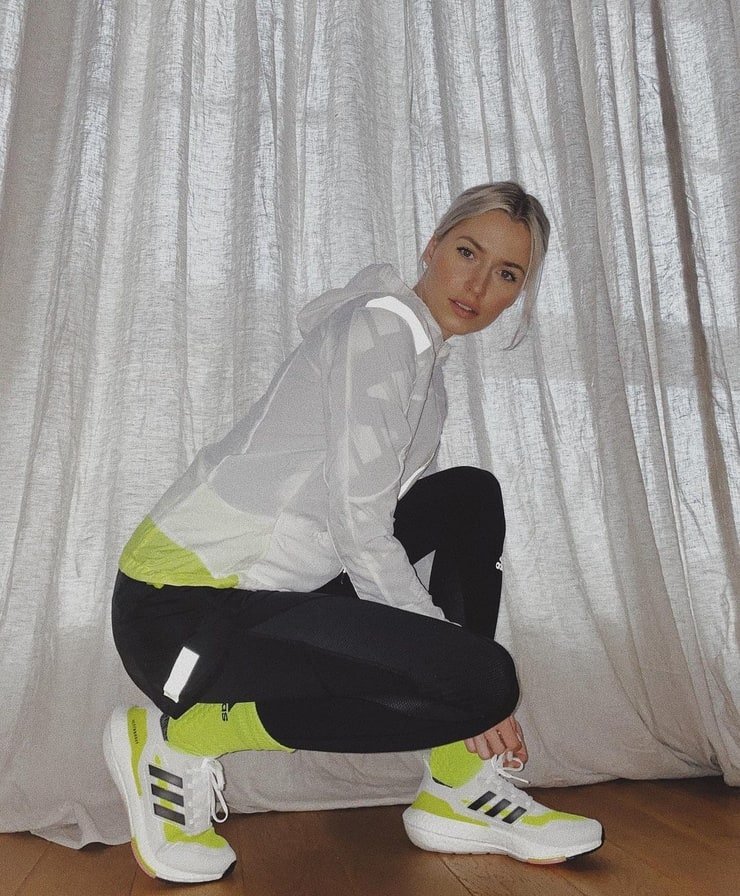 Lena Gercke  Photoshoot