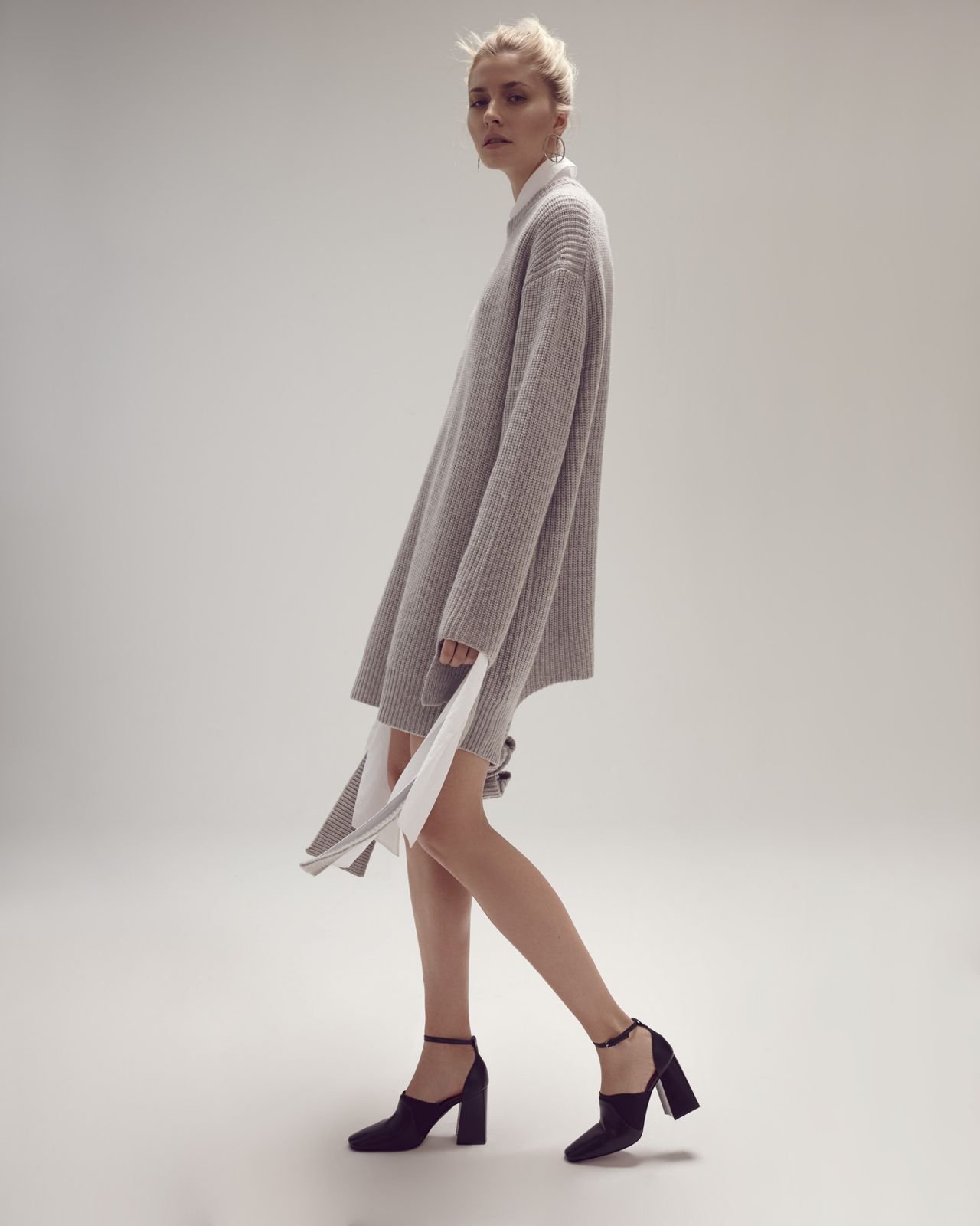 Lena Gercke Leg Photoshoot