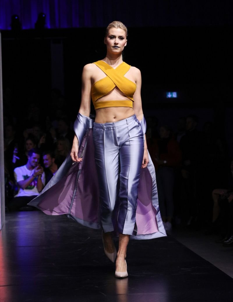 Lena Gercke Leg Photoshoot