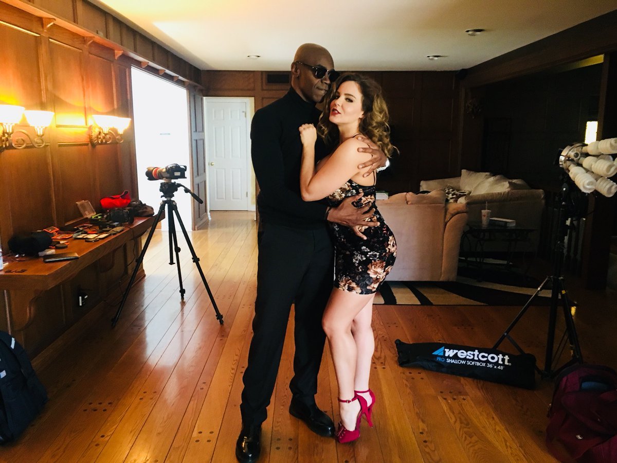 Natasha Nice Leg Photoshoot