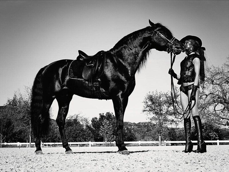 Rosie HuntingtonWhiteley  Photoshoot