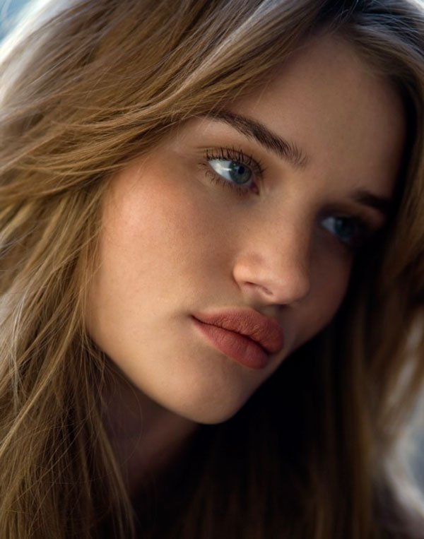 Rosie HuntingtonWhiteley  Photoshoot