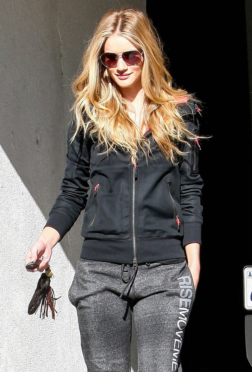 Rosie HuntingtonWhiteley  Photoshoot